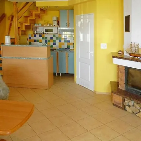 Apartment Terraced House, Rewal